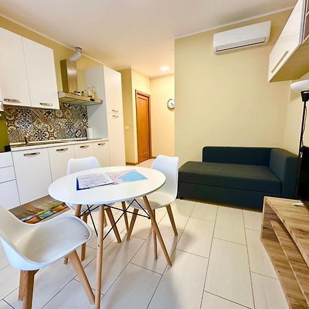 Grab A Flat In Coroneo Aparthotel Triëst Buitenkant foto