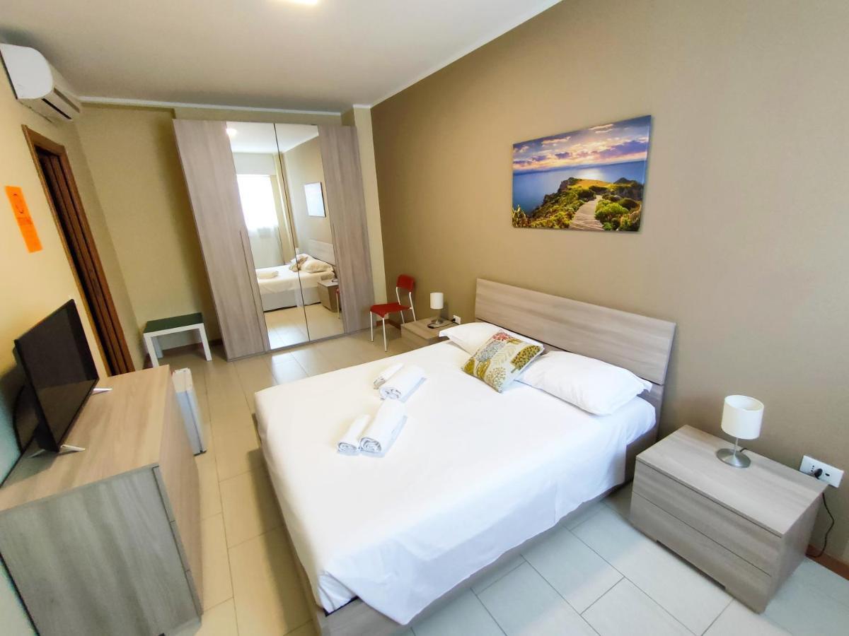 Grab A Flat In Coroneo Aparthotel Triëst Buitenkant foto